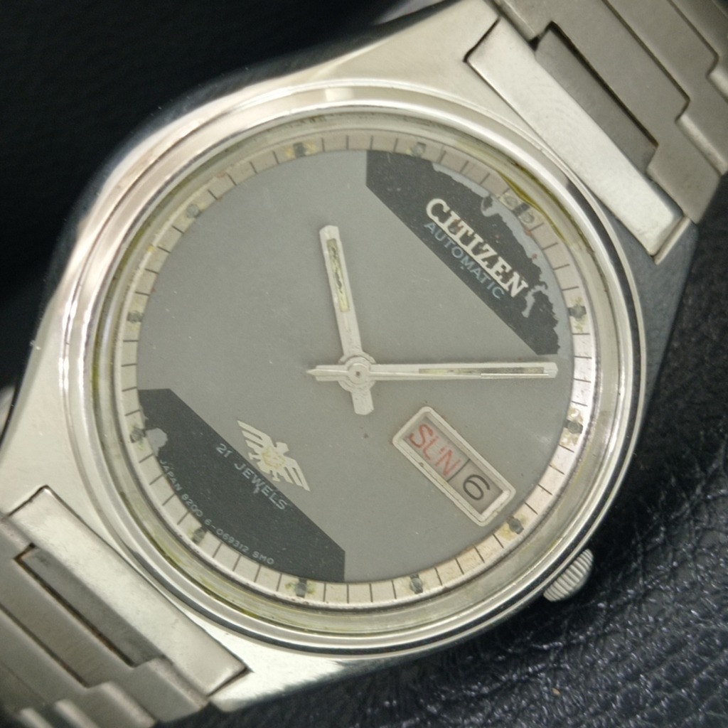 Vintage 1974 Citizen Automatic Mens Silver Watch WDaydate  Gray Accents